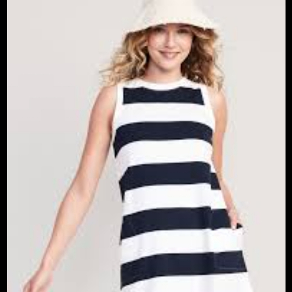 NEW NAUTICAL SLEEVELESS STRIPPED DRESS WITH POCKETS - Picture 4 of 7